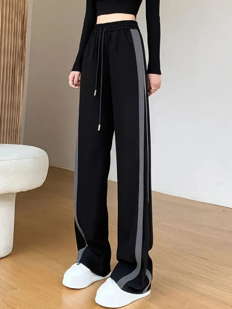 Gestreifte, locker sitzende Hose
