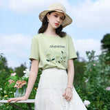緑色の花の刺繍Tシャツ