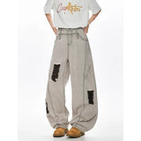 Streetwear-Style: Oversized-Jeans im 2000er-Jahre-Look