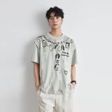 Kurzes T-Shirt im amerikanischen Casual-Comfort-Stil mit Schaumstoffdruck