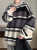 Weicher Jungen-Retro-Streifenpullover