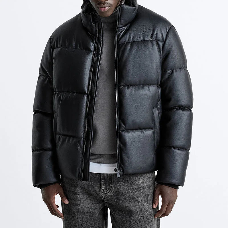 Jacke mit Stehkragen aus dickem Kunstleder
