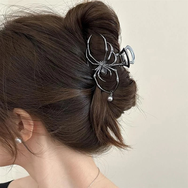 Gothic-Haarspangen mit Spinnenmotiv in Schwarz