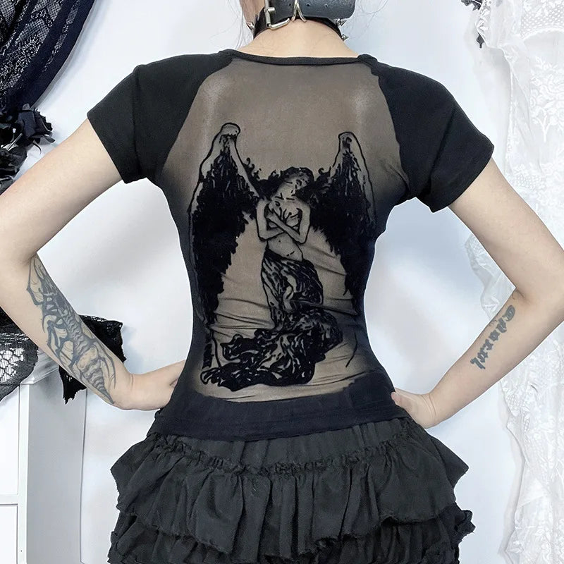 T-shirt dos nu en maille transparente style gothique sombre