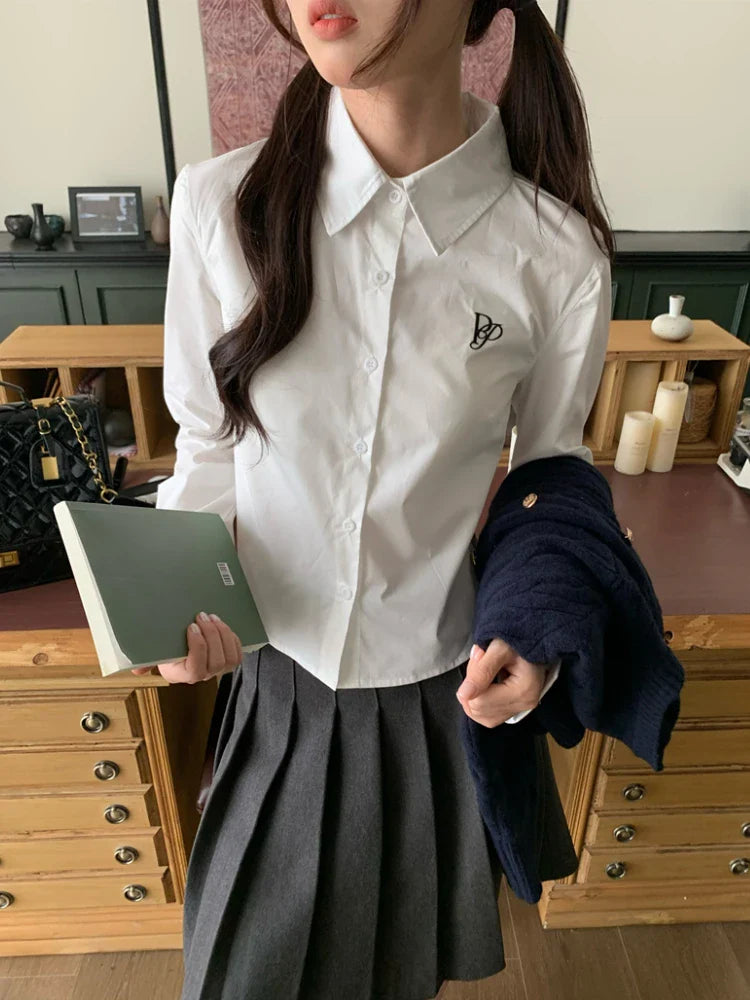 프레피 자수 칠핏 블라우스 셔츠