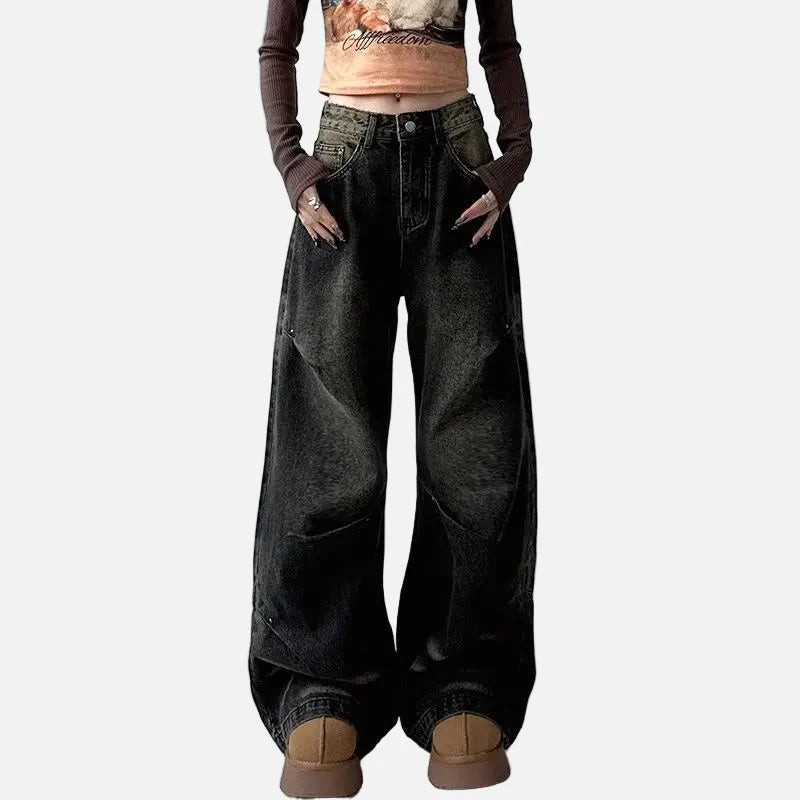 Strapazierfähige, locker sitzende Jeans mit mittelhohem Bund und weitem Bein