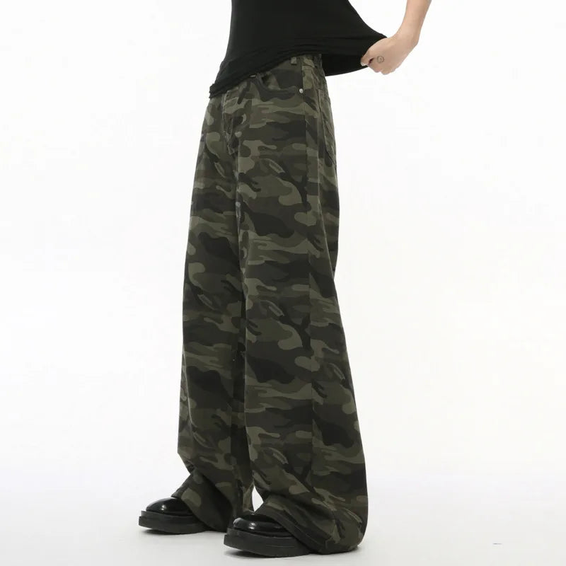 Jean camouflage à jambes larges
