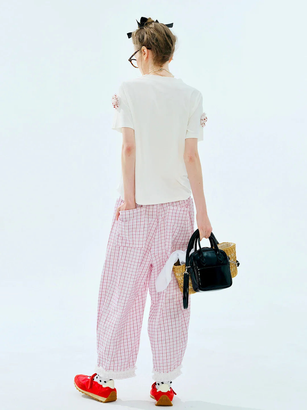 Soft White Floral Applique Short Sleeve T-Shirt