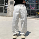 Lässige, lässige High-Street-Klassiker-Straight-Jeans