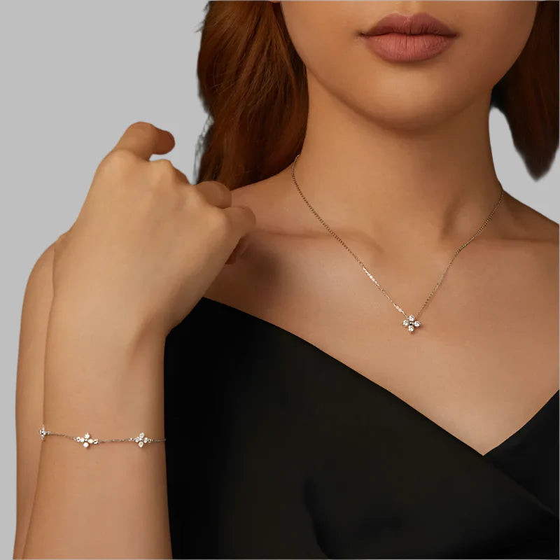 Cool Shiny Moissanite Flower Charm Bracelet