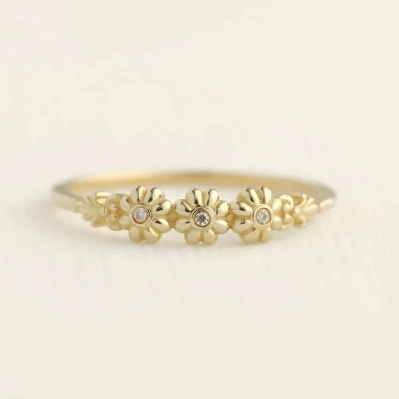 Elegant Gold Flower White Stone Ring