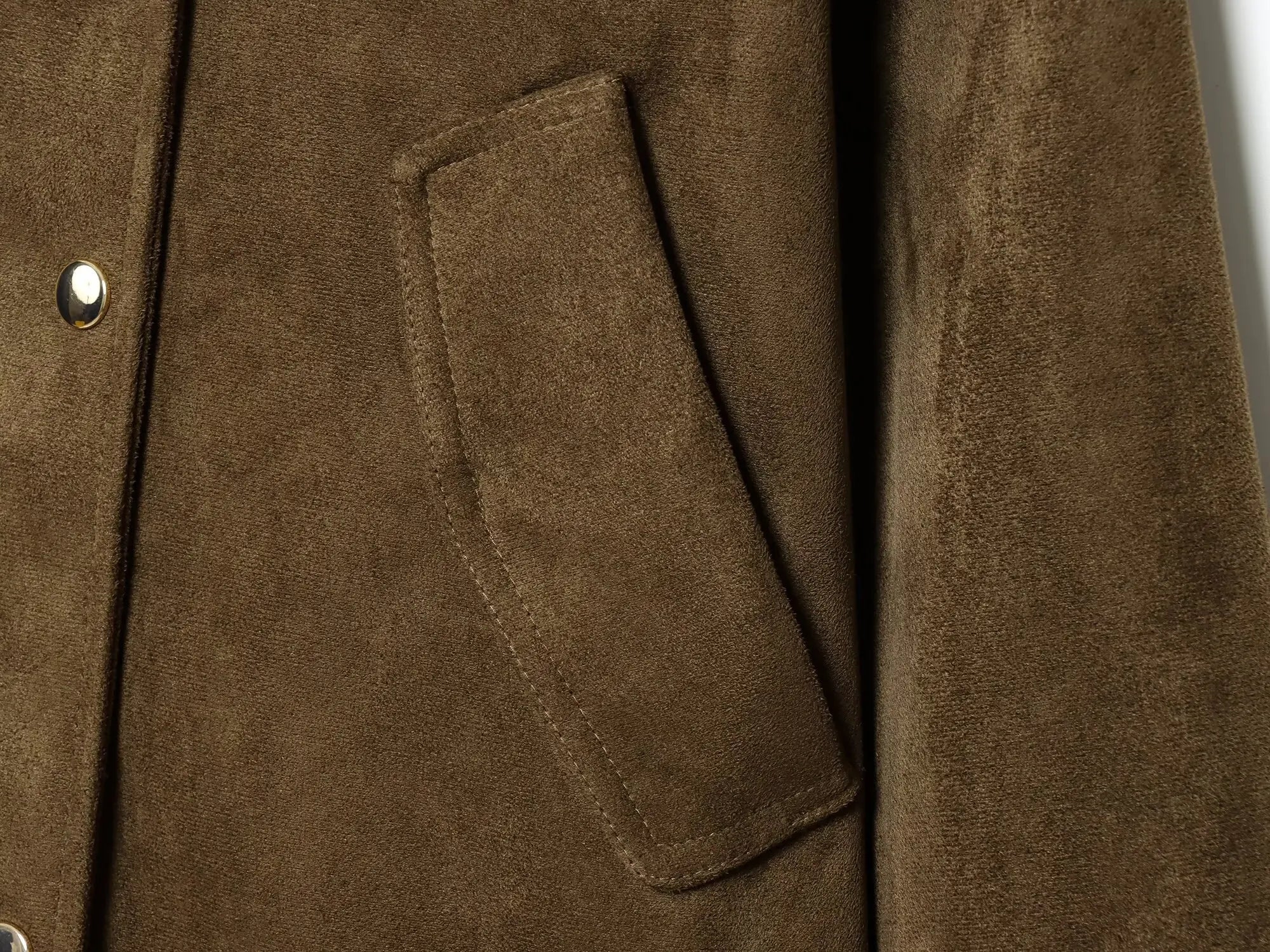 Upgrade your layering game with this luxe faux suede hooded jacket, featuring a high-neck design and adjustable drawstring hem for a premium streetwear fit.