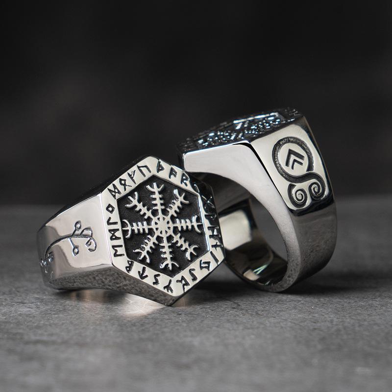 Gothic Lori Nordic Compass Ring